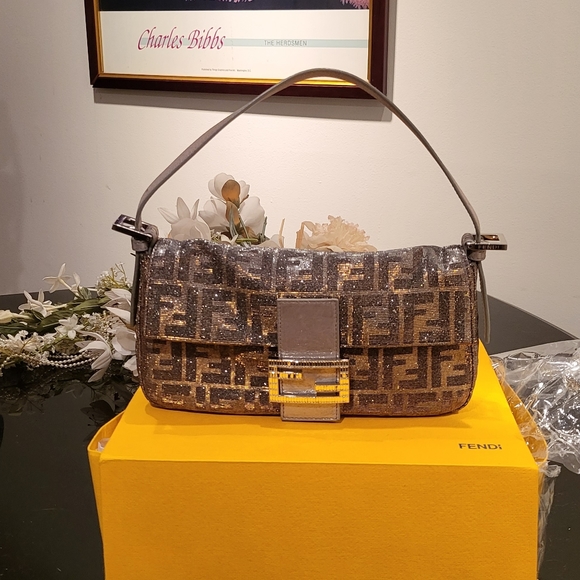 SOLD - Fendi Shimmer Zucca Jacquard Baguette, Gold/Silver/Palladium Baquette - Picture 15 of 16